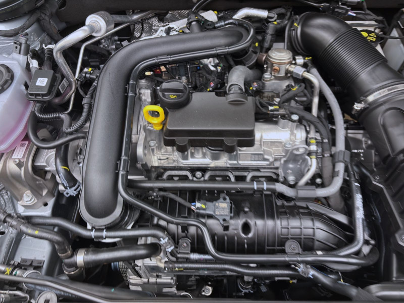 Bild 17: Škoda KAMIQ MONTE CARLO DSG PANO KAM LED SHZ 17" SMARTL