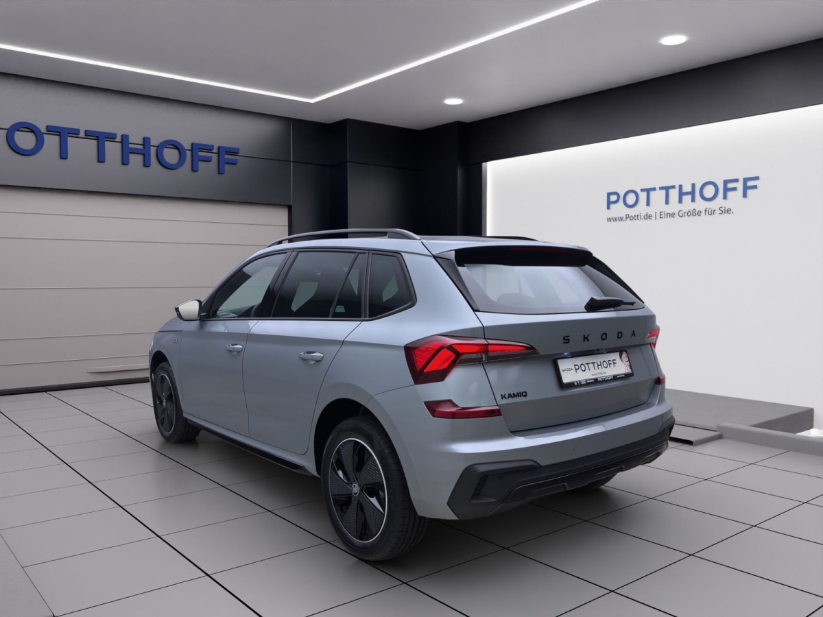 Thumb 1: Škoda KAMIQ MONTE CARLO DSG PANO KAM LED SHZ 17" SMARTL