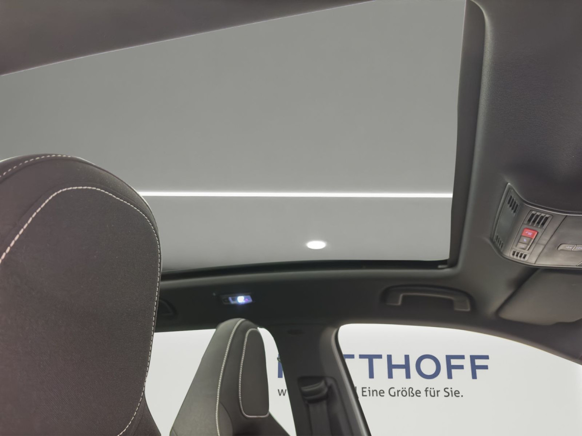 Thumb 16: Škoda KAMIQ MONTE CARLO DSG PANO KAM LED SHZ 17" SMARTL