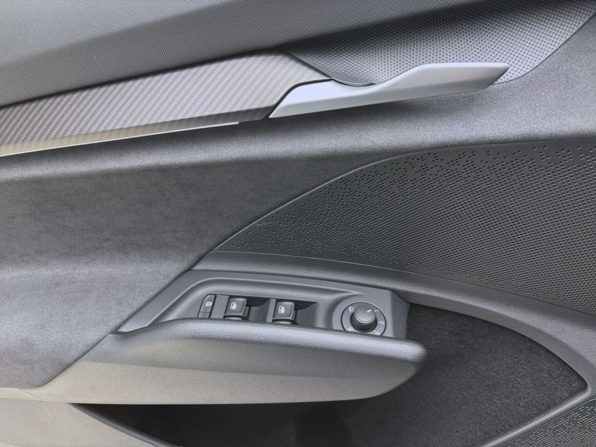 Thumb 9: Škoda ELROQ RS 4X4 MAXX AHK WÄRMEP 360° HEAD-UP CANTON