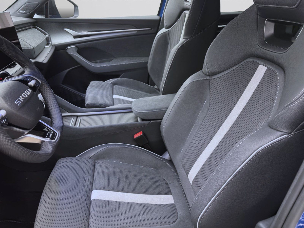 Thumb 8: Škoda KODIAQ iV SPORTLINE AHK PANO 20" NAV+ ASSISTENZ+ KOMFORT+