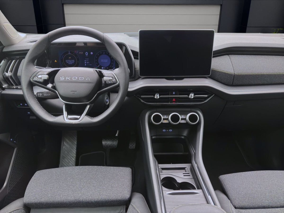 Thumb 12: Škoda KODIAQ iV SELECTION AHK NAV KAM pACC WINTER ASSISTENZ KOMFORT