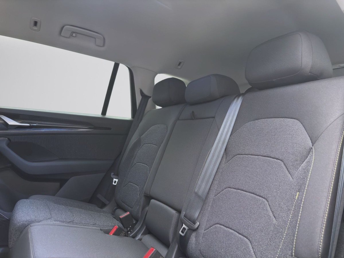 Thumb 14: Škoda KODIAQ iV SELECTION AHK NAV KAM pACC WINTER ASSISTENZ KOMFORT