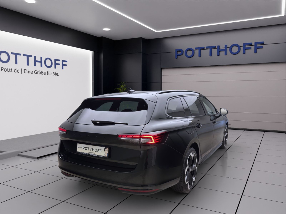 Thumb 4: Škoda SUPERB COMBI SPORTLINE DSG NAV KAM pACC DCC 19" MATRIX