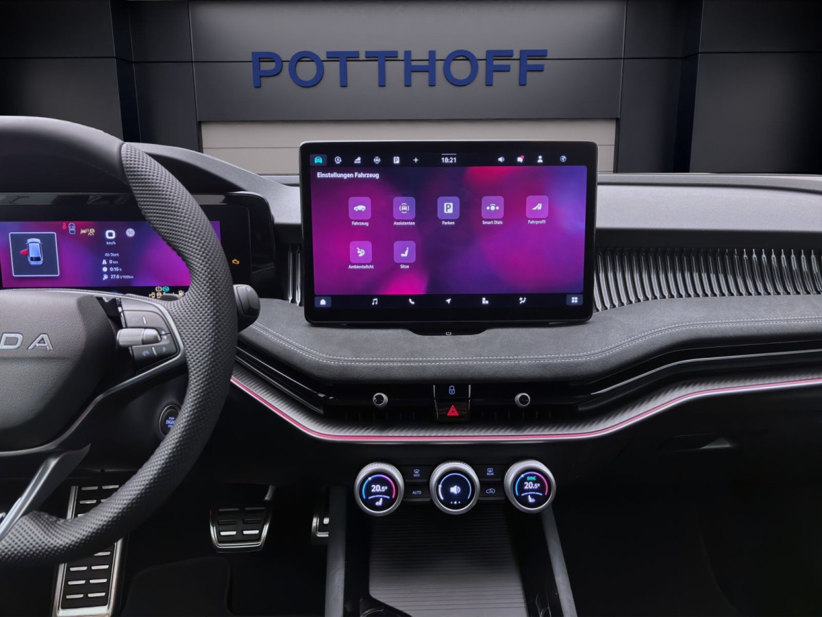 Thumb 13: Škoda SUPERB COMBI SPORTLINE DSG NAV KAM pACC DCC 19" MATRIX