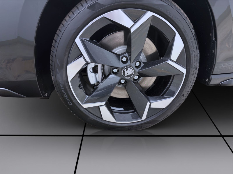 Bild 7: Škoda SUPERB COMBI SPORTLINE 4X4 NAV KAM pACC DCC+ 19" MATRIX SIDE-ASSIST