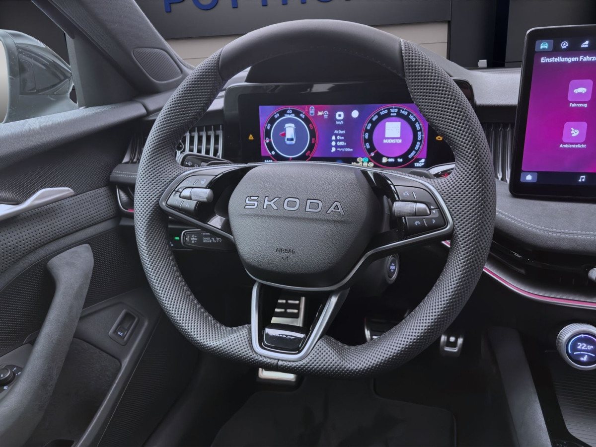 Thumb 10: Škoda SUPERB COMBI SPORTLINE 4X4 NAV KAM pACC DCC+ 19" MATRIX SIDE-ASSIST