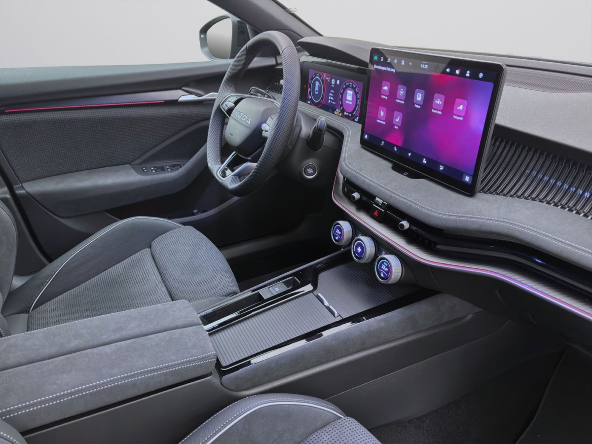 Thumb 16: Škoda SUPERB COMBI SPORTLINE 4X4 NAV KAM pACC DCC+ 19" MATRIX SIDE-ASSIST