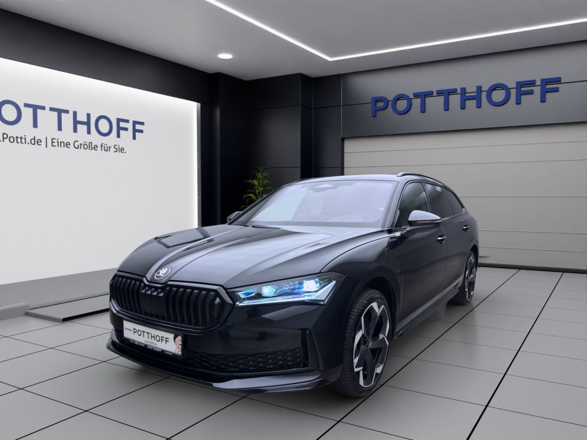 Thumb 0: Škoda SUPERB COMBI iV SPORTLINE NAV KAM DCC 19" MATRIX SPURWECHSEL