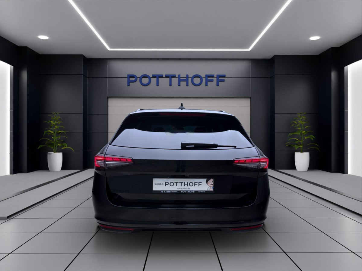 Thumb 2: Škoda SUPERB COMBI iV SPORTLINE NAV KAM DCC 19" MATRIX SPURWECHSEL