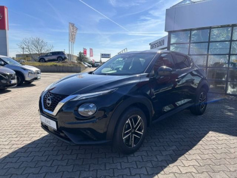 Automodell: Juke in der Farbe schwarz