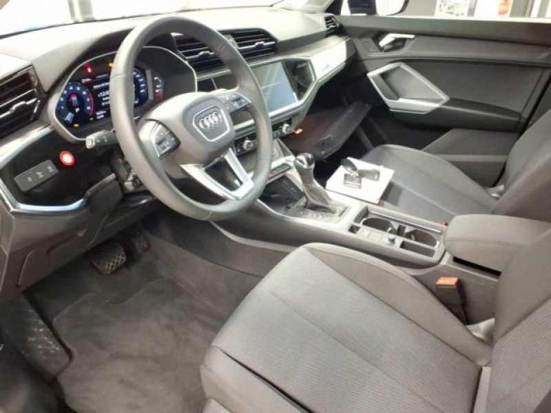 Bild 2: Audi Q3 35 TFSI ADVANCED LM18 AHK NAVI eKLAPPE SHZG