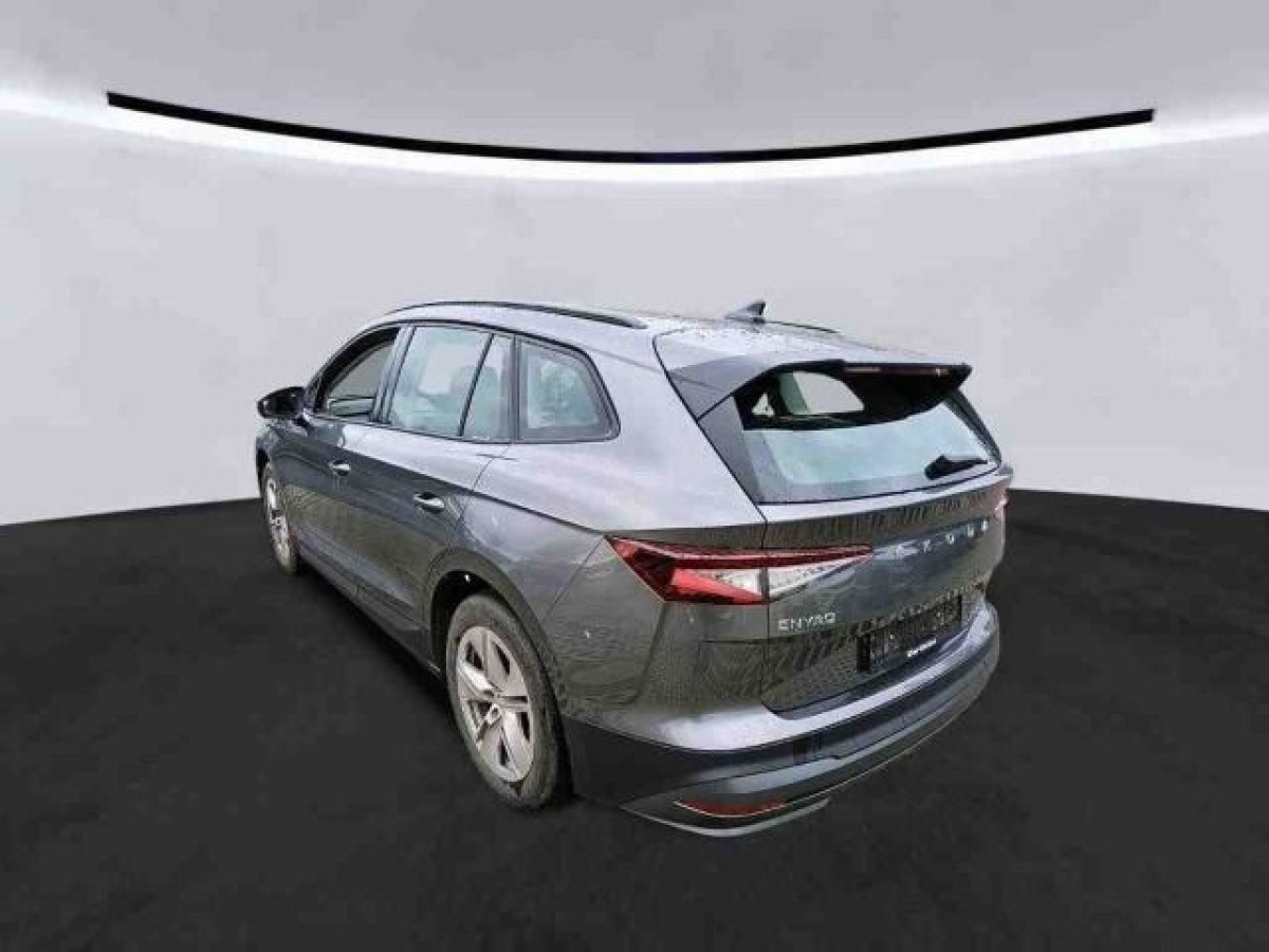 Thumb 1: Škoda Enyaq 50 iV LOFT NAVI KAMERA PDC LED LM19