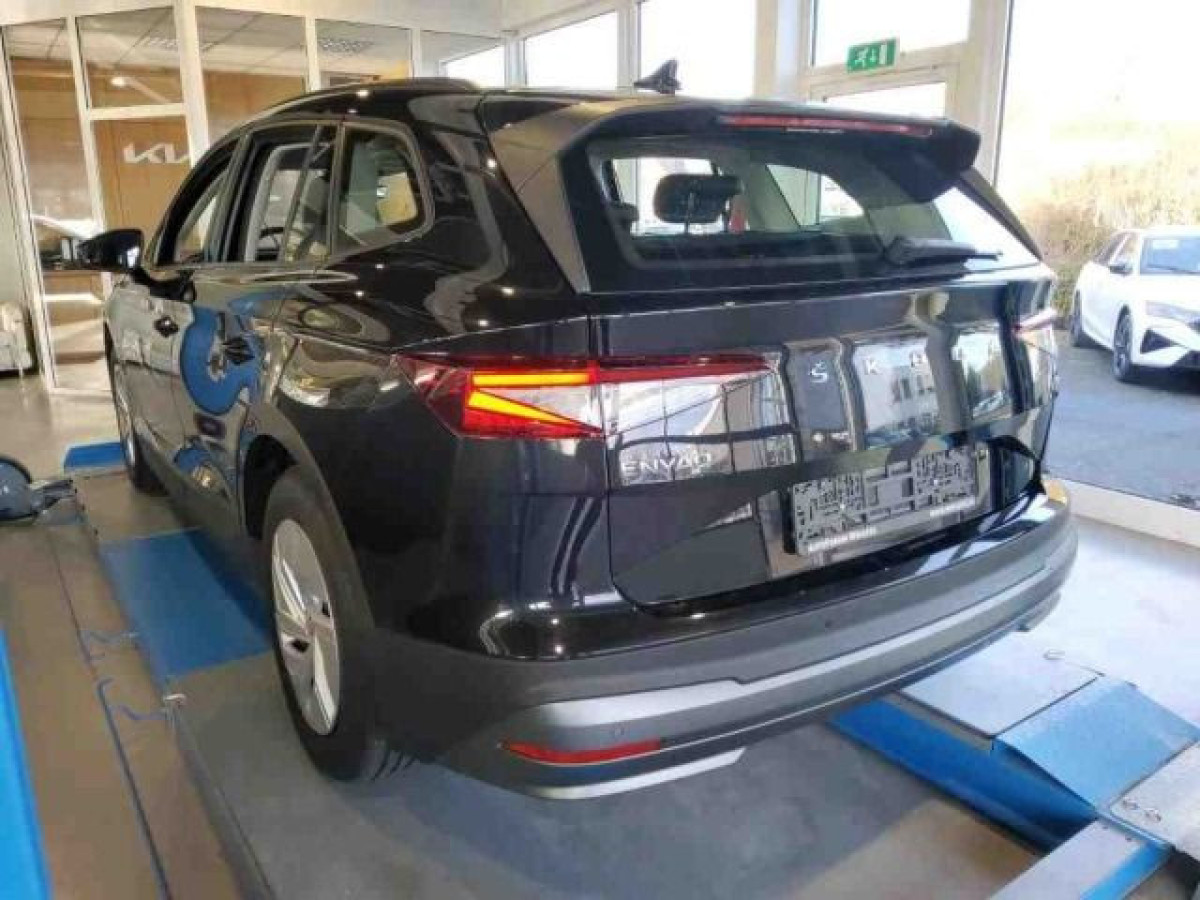 Thumb 1: Škoda Enyaq 50 iV LOFT NAVI PDC LED SITZHZG