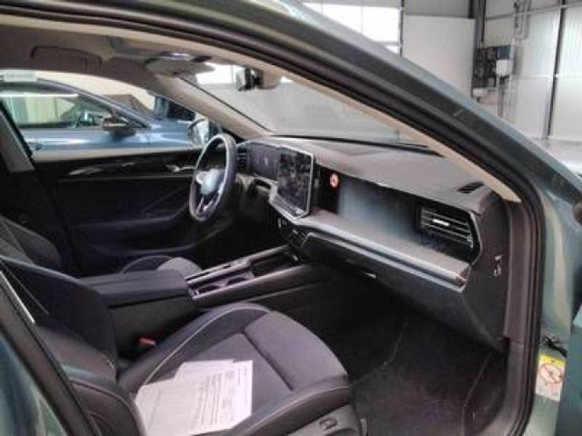 Thumb 2: Volkswagen Passat Variant 1.5 TSI eHybrid DSG BUSINESS AHK NAVI KAMERA SITZHZG