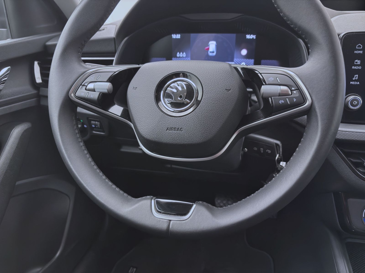Thumb 11: Škoda Scala 1.0 TSI DSG ESSENCE SITZHZG PDC LED KLIMA