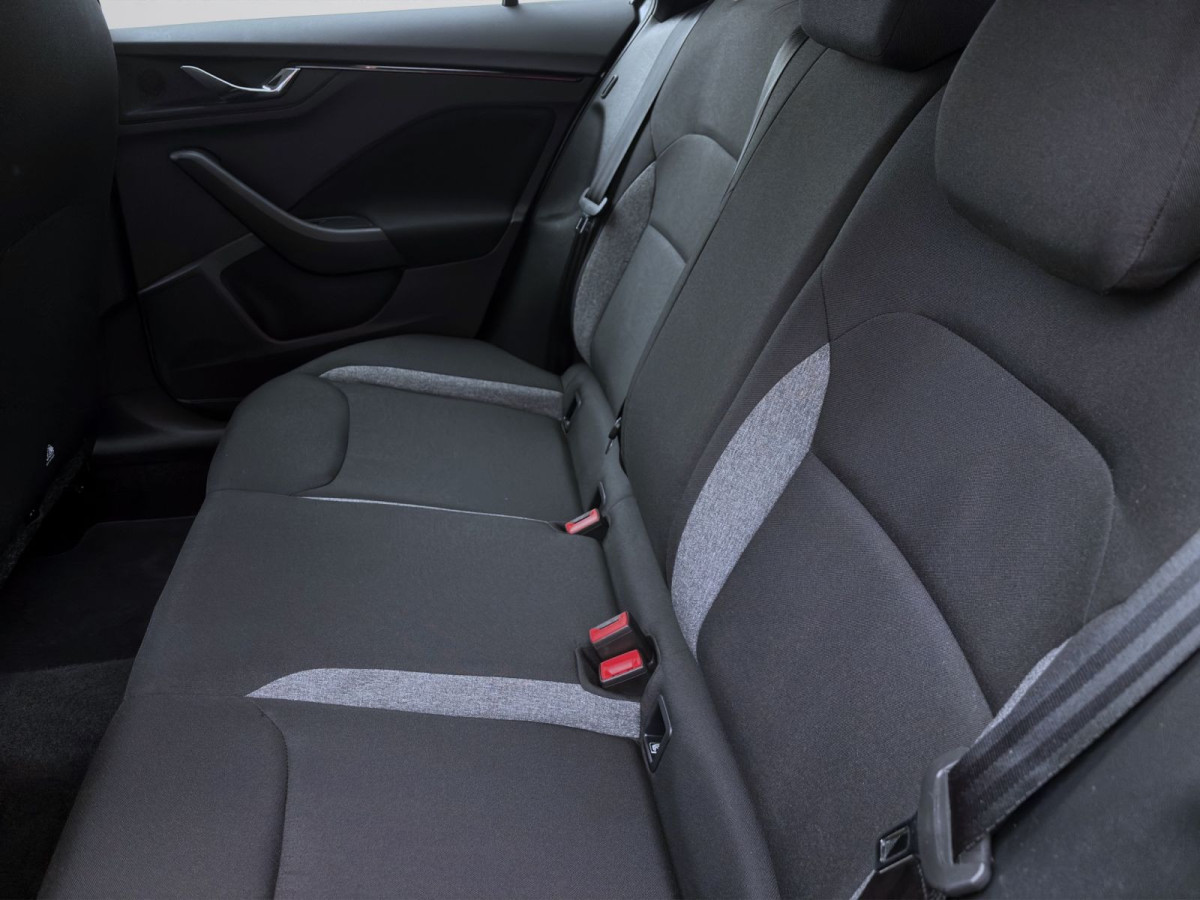 Thumb 14: Škoda Scala 1.0 TSI DSG ESSENCE SITZHZG PDC LED KLIMA