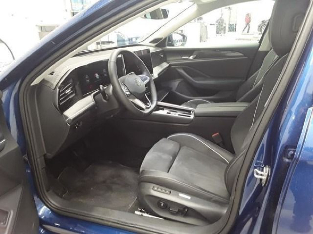 Thumb 2: Volkswagen Passat Variant 1.5 TSI eHybrid DSG BUSINESS AHK KAMERA NAVI PDC