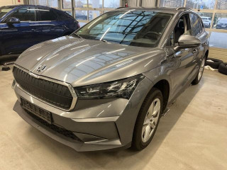 Škoda Enyaq 50 iV LOFT NAVI KAMERA PDC SITZHZG