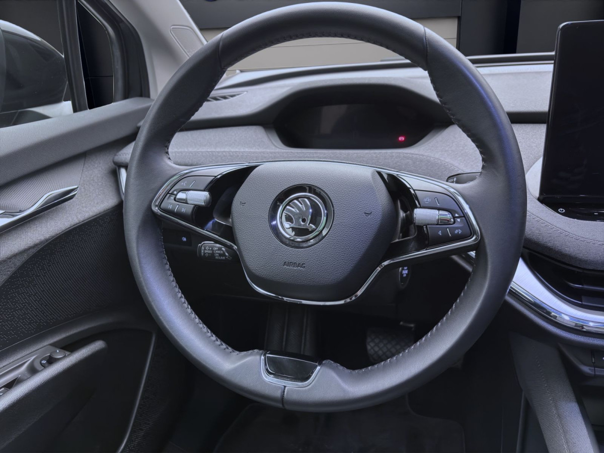 Thumb 10: Škoda Enyaq 50 iV LOFT PANO NAVI KAMERA PDC LED