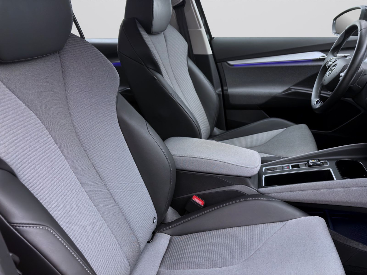 Thumb 15: Škoda Enyaq 50 iV LOFT NAVI KAMERA PDC LED