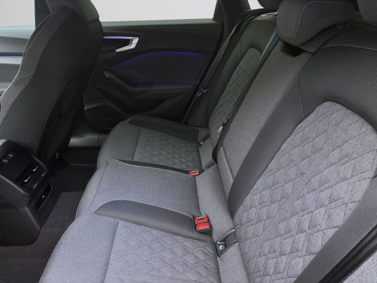 Thumb 13: Audi A5 Avant e-hybrid Q S LINE AHK NAVI KAMERA MATRIX