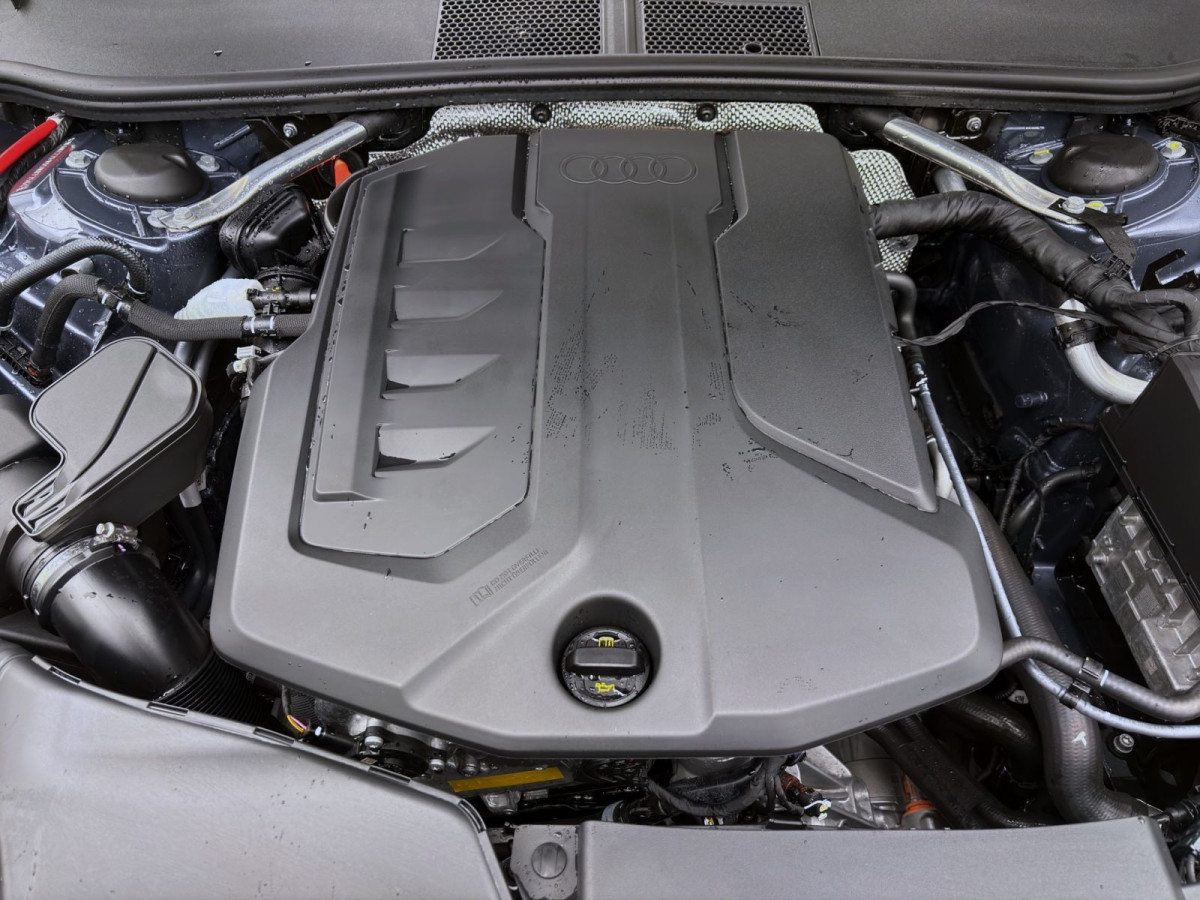 Thumb 16: Audi A5 Avant e-hybrid Q S LINE AHK NAVI KAMERA MATRIX