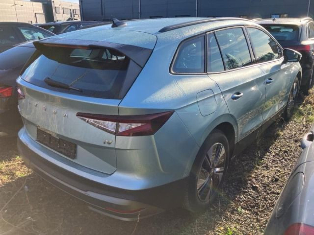 Thumb 1: Škoda Enyaq 50 iV LOFT NAVI KAMERA KLIMA PDC LM19