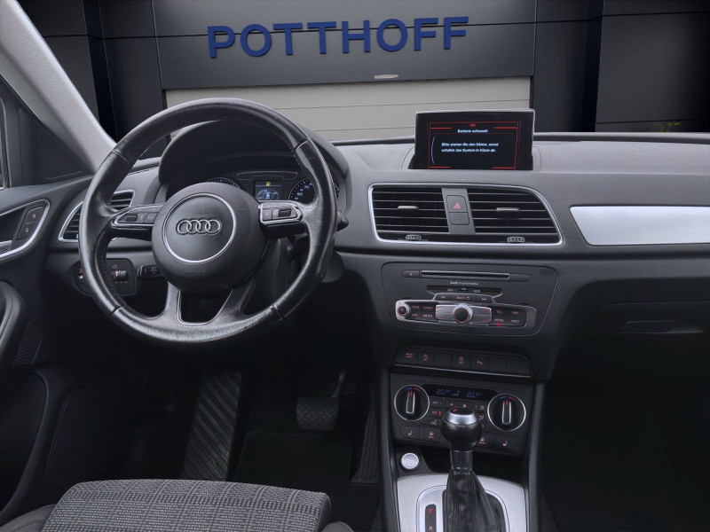 Bild 13: Audi Q3 TFSI SPORT AHK KLIMA PDC SITZHZG