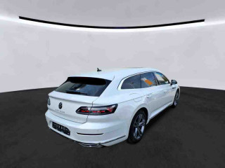 Fahrzeugbild eines Volkswagen Arteon Shooting Brake in weiß.