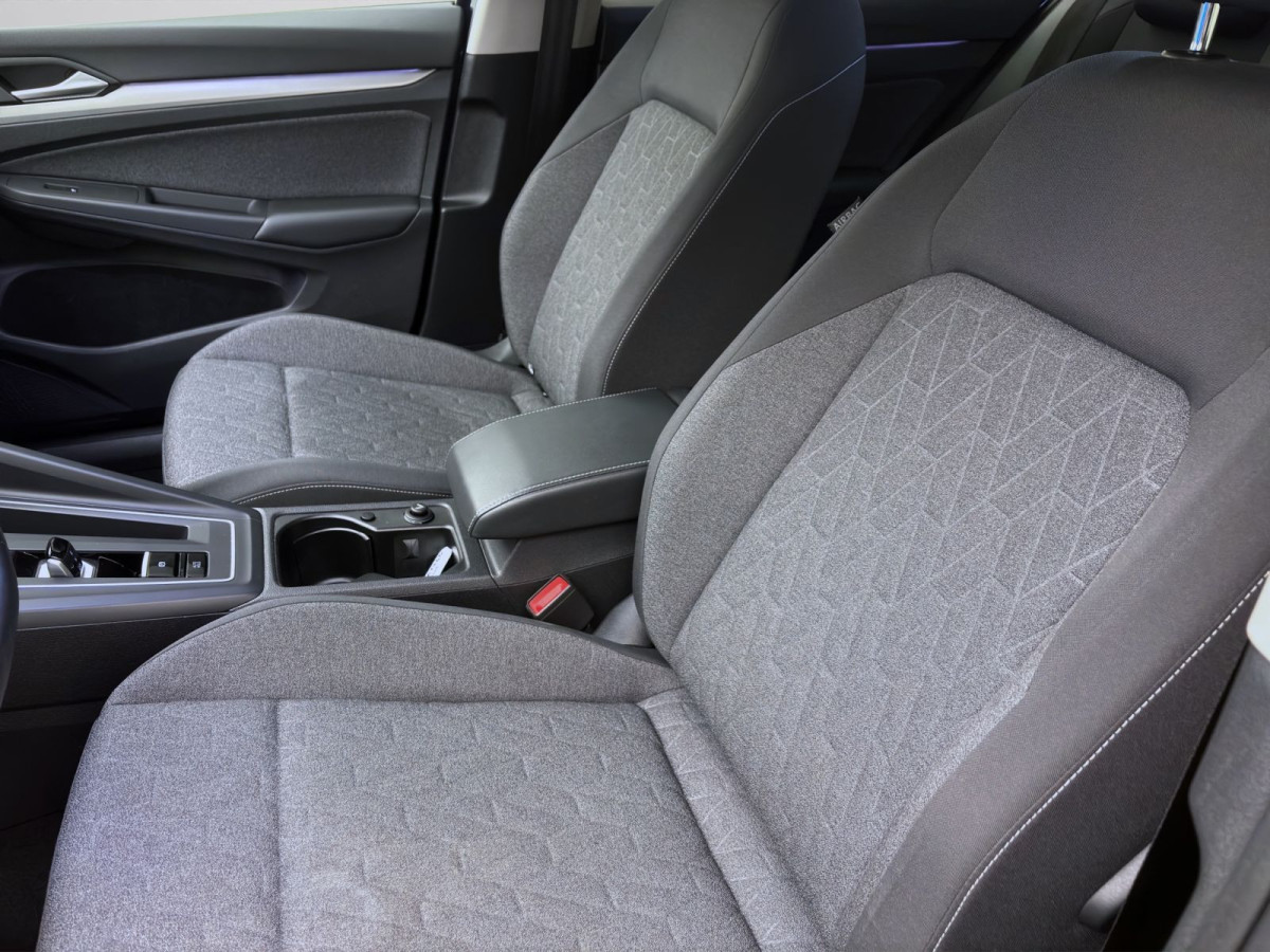 Thumb 8: Volkswagen Golf 2.0 TDI DSG MOVE NAVI KAMERA SITZHZG LED