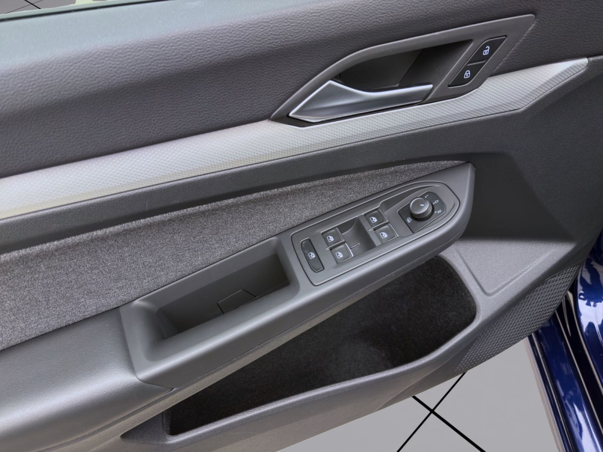 Thumb 9: Volkswagen Golf 2.0 TDI DSG MOVE NAVI KAMERA SITZHZG LED