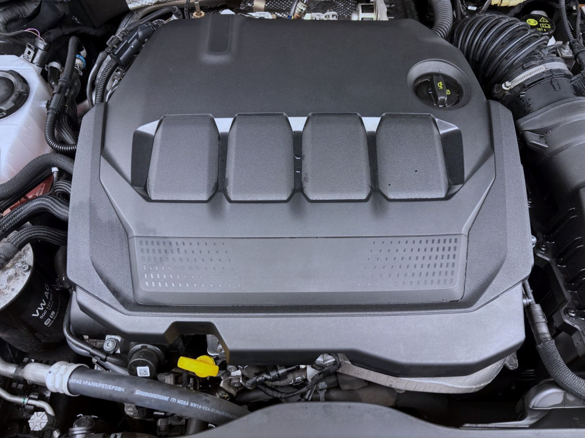 Thumb 17: Volkswagen Golf 2.0 TDI DSG MOVE NAVI KAMERA SITZHZG LED