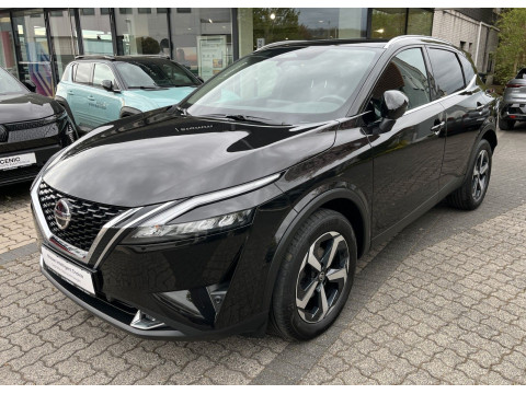 Automodell: Qashqai in der Farbe schwarz