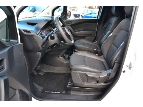 Ansicht 20 - Gebrauchtwagen Fahrzeug, Modell Townstar der Marke Nissan von Verkäufer KFZ-Vogel