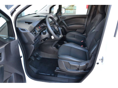 Ansicht 21 - Gebrauchtwagen Fahrzeug, Modell Townstar der Marke Nissan von Verkäufer KFZ-Vogel