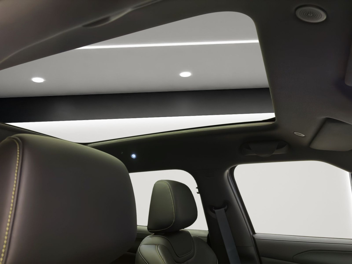 Thumb 17: BYD ATTO 2 DM-i BOOST PANO NAVI 360* PDC LED