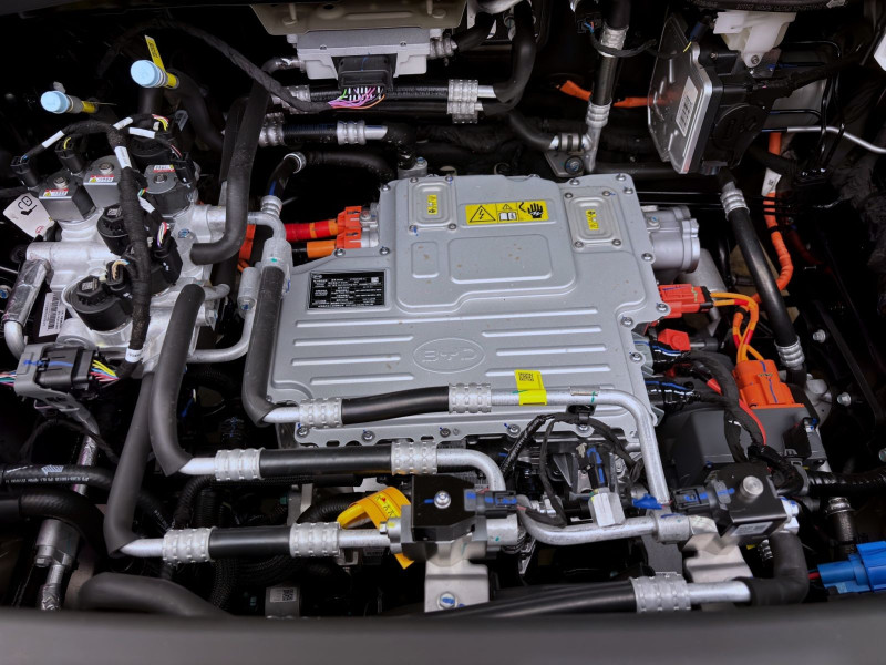 Bild 18: BYD ATTO 2 COMFORT PANO NAVI 360* PDC LED