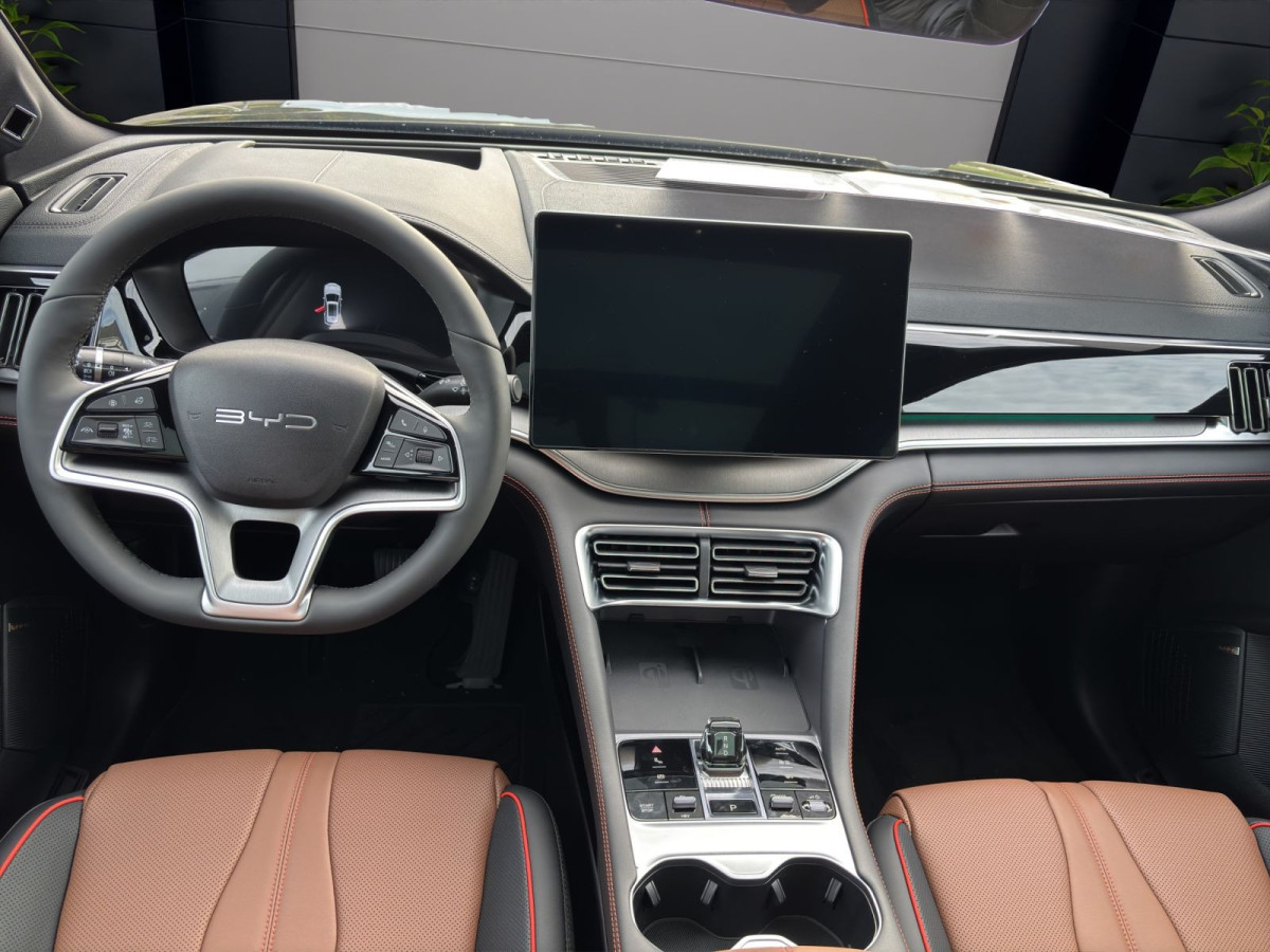 Thumb 13: BYD SEAL U DM-i COMFORT 360* HuD LM19 PANO PDC