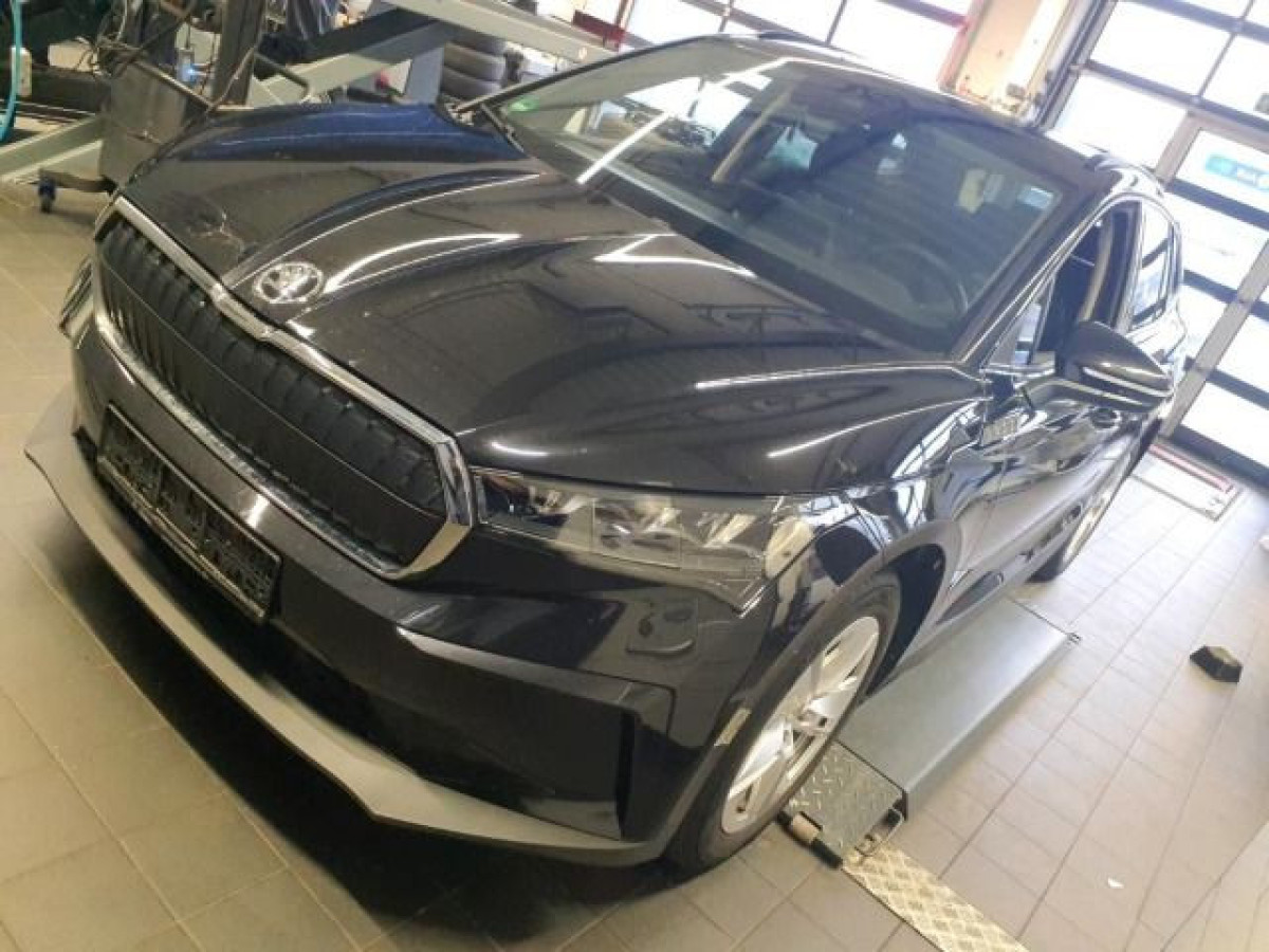 Thumb 0: Škoda Enyaq 50 iV LOFT NAVI KAMERA SITZHZG PDC LM19