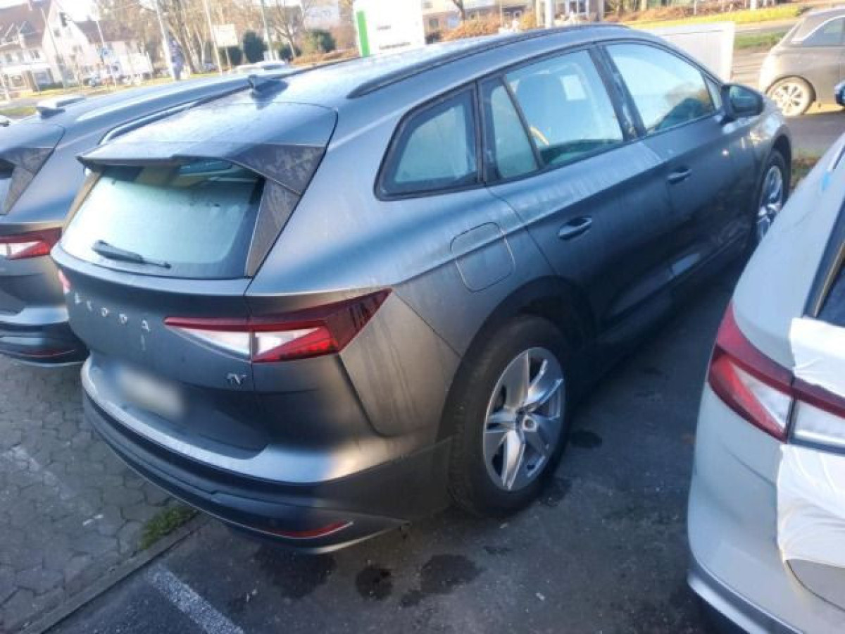 Thumb 1: Škoda Enyaq 50 iV LOFT NAVI KAMERA PDC LED LM19