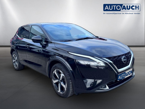 Automodell: Qashqai in der Farbe schwarz