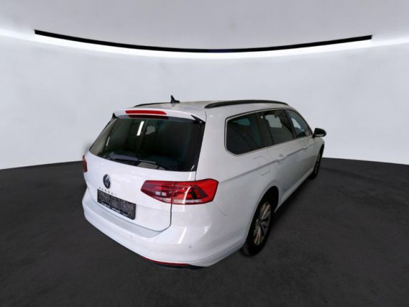 Bild 1: Volkswagen Passat Variant 2.0 TDI DSG BUSINESS NAVI KAMERA SITZHZG PDC