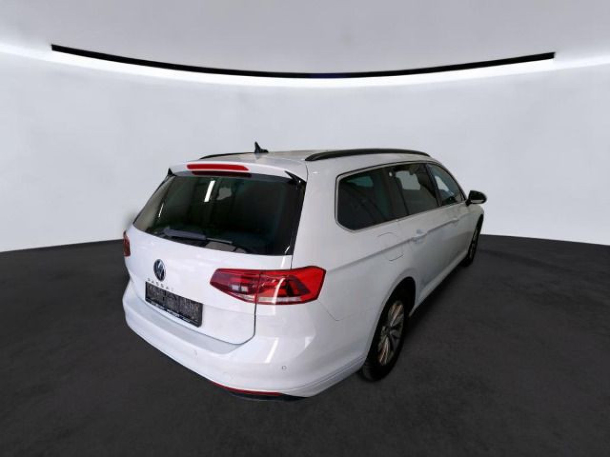 Thumb 1: Volkswagen Passat Variant 2.0 TDI DSG BUSINESS NAVI KAMERA SITZHZG PDC