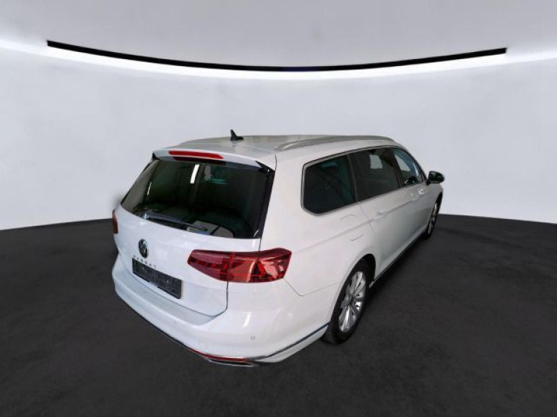 Bild 1: Volkswagen Passat Variant 2.0 TDI DSG ELEGANCE NAVI KAMERA IQ.LIGHT