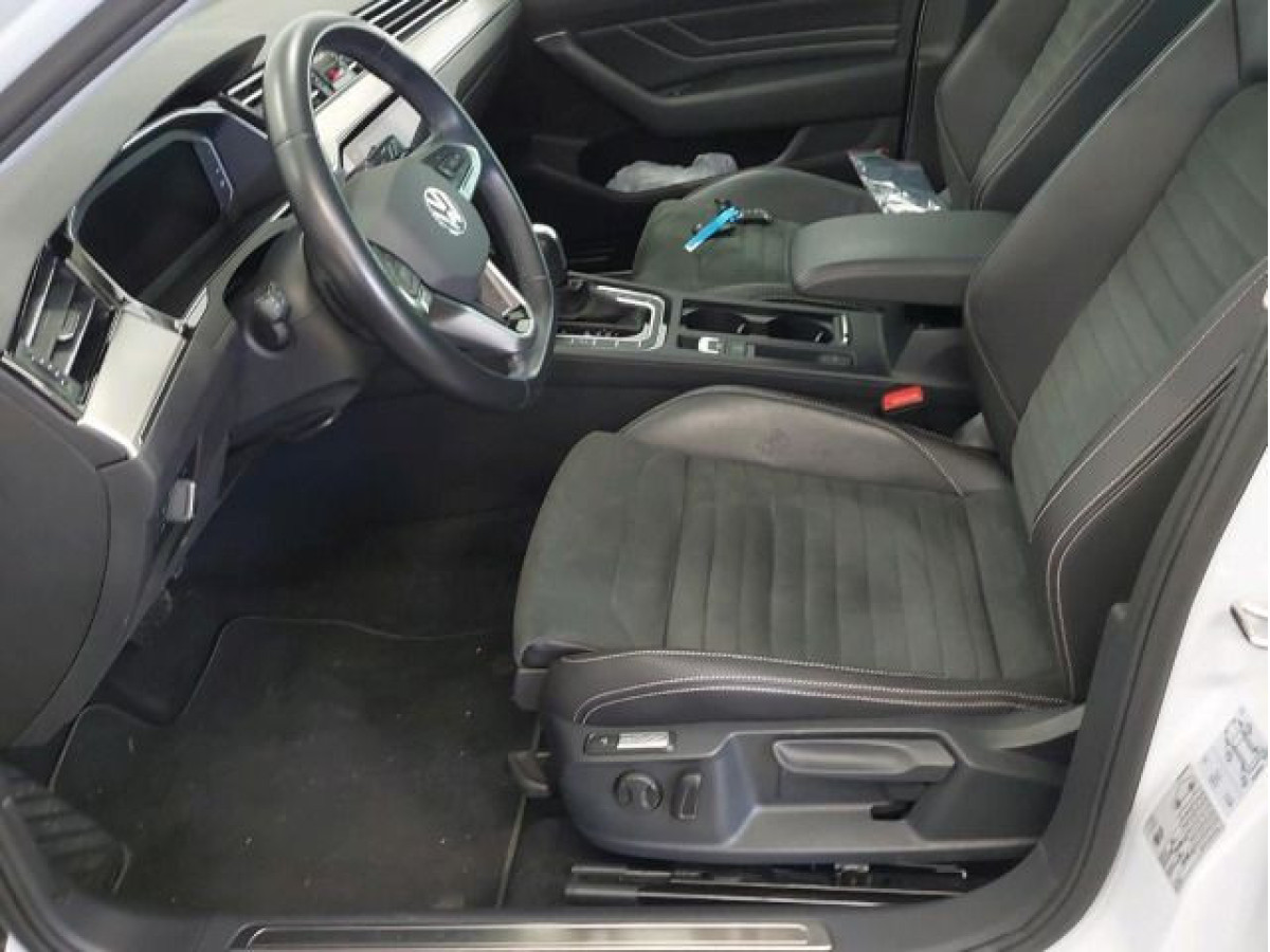 Thumb 2: Volkswagen Passat Variant 2.0 TDI DSG ELEGANCE NAVI KAMERA IQ.LIGHT