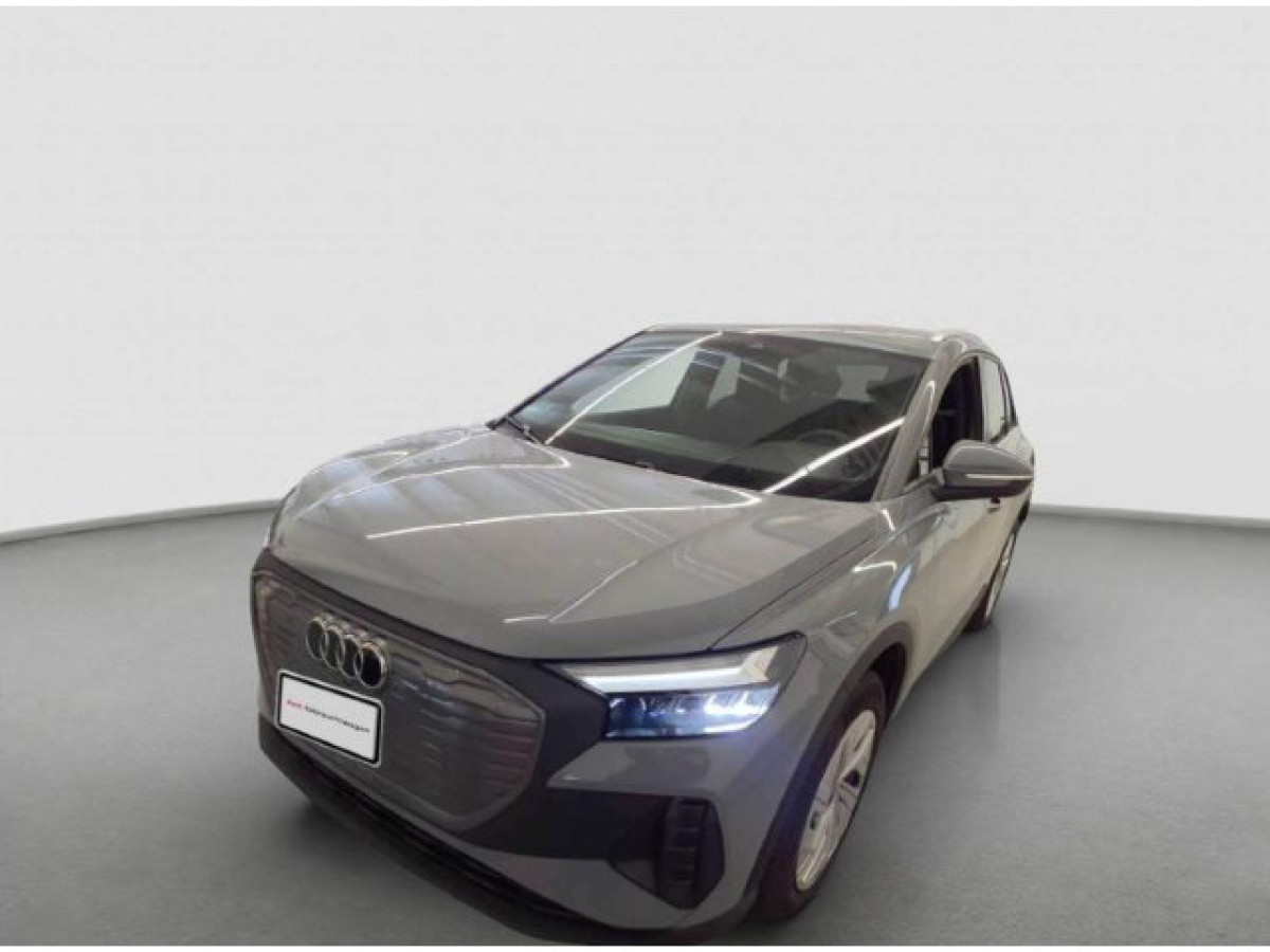 Thumb 0: Audi Q4 e-tron 45 KLIMA PDC NAVI eKLAPPE