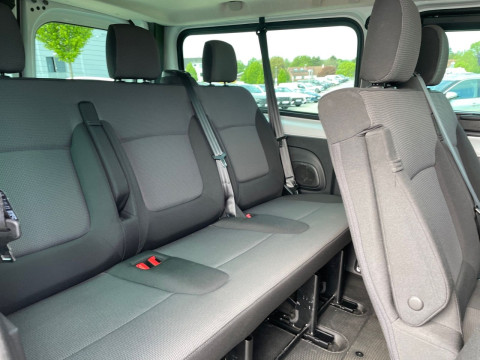Ansicht 19 - Gebrauchtwagen Fahrzeug, Modell Primastar der Marke Nissan von Verkäufer Autozentrum Walter GmbH & Co. KG