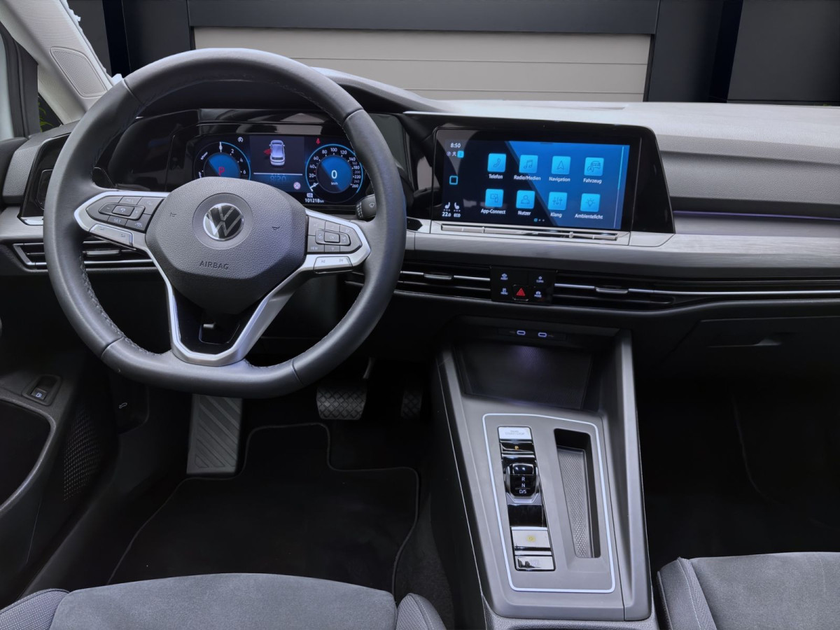 Thumb 12: Volkswagen Golf 1.4 TSI eHybrid DSG STYLE AHK KAMERA NAVI PDC