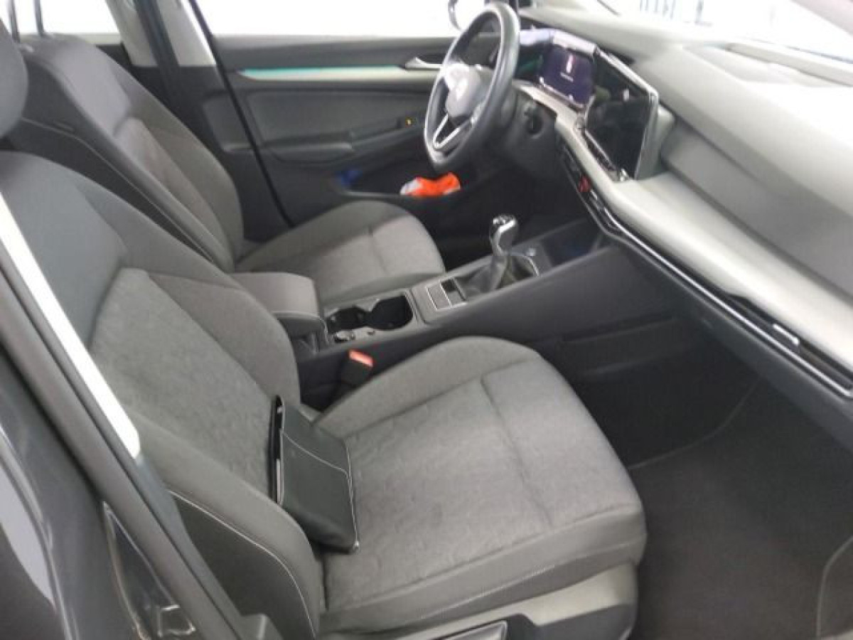 Thumb 2: Volkswagen Golf 1.0 TSI MOVE PDC LED SITZHZG DAB+